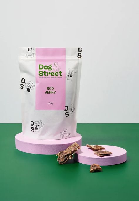 A pack of Dog Street's Roo Jerky, with some of the chicken roo jerky on display next to it Packaging Dog Treats, Dog Treats Branding, Dog Food Branding, Dog Treats Packaging, Dog Packaging, Dog Food Packaging, Dog Treat Business, Dog Treat Packaging, All Natural Dog Treats