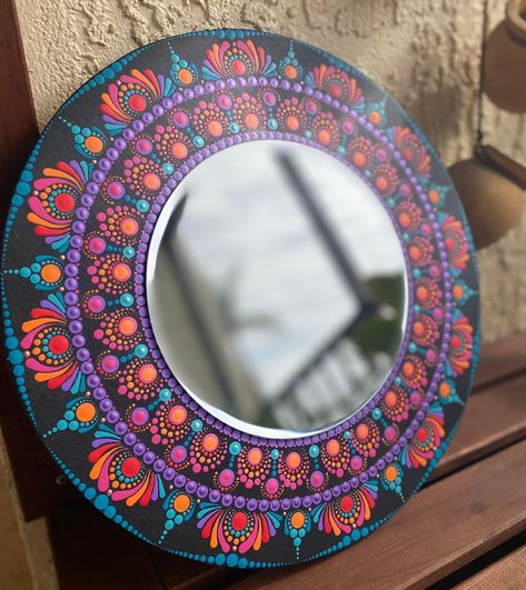 Funky Mirrors, Painting Mirror, Bus Art, Easy Mandala Drawing, Simple Mandala, Madhubani Art, Mandala Design Pattern, Mandala Art Lesson, Mandala Artwork