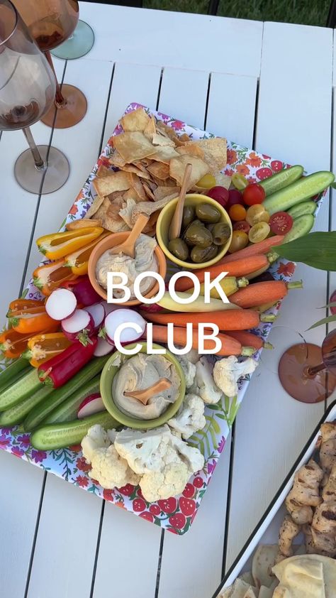 Book Club Hosting Food, Book Club Ideas Hosting, Book Club Names, Book Club Snacks, Book Club Food, Book Club Activities, Book Club Recommendations, Book Club Parties, Book Club Reads