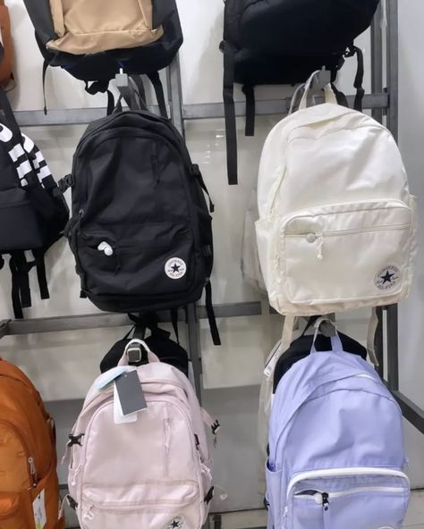 @converse #instagram #fashion #bag #converse #conversebag Converse Backpack, Converse Bag, Japan Trip, Go Bags, Converse All Star, Instagram Fashion, Vision Board, Converse, Backpacks