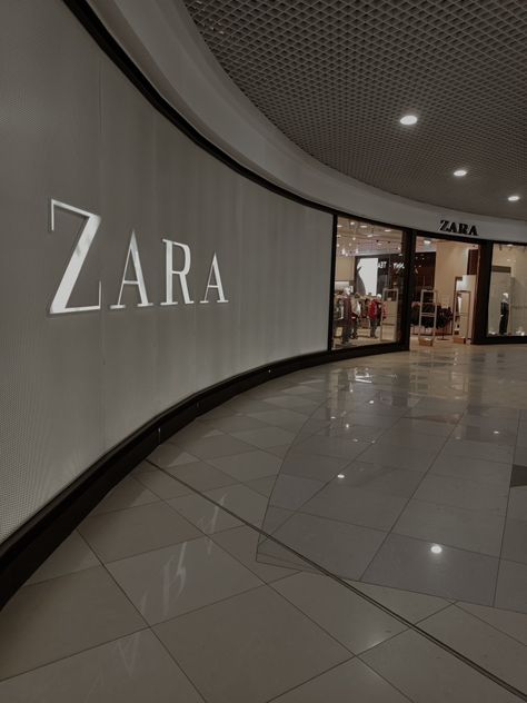 Zara Name, Zara Aesthetic, Freefire Background For Editing, Zara Store, Disney Paris, Paris At Night, Rich Life, Name Logo, Zara Home