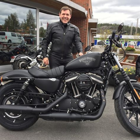 Harley Davidson Black, Haley Davidson, Harley Davidson 883 Iron, Harley Davidson Matte Black, Hd 883 Iron, Blacked Out Harley Davidson, Harley Davidson 883, Harley Davidson Roadster, Harley Davidson Iron 883