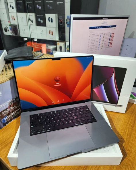 Macbook pro 2023, macbook pro 2023 aesthetic, macbook pro 2023 16 inch, macbook pro 2023 silver Macbook Pro M3, 2024 Checklist, Macbook Pro 2023, Electric Product, Mac Book Pro, New Macbook Pro, All Apple Products, Macbook Pro Laptop, Setup Gaming