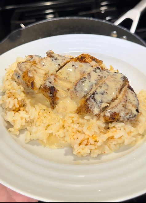 Creamy Cajun Chicken & Rice - Cooking with Katie Cross Cajun Chicken Rice, Cajun Alfredo Sauce, Cajun Alfredo, Cajun Chicken And Rice, Cajun Rice, Creamy Cajun Chicken, Cajun Chicken, Chicken And Rice, Chicken Dishes Recipes