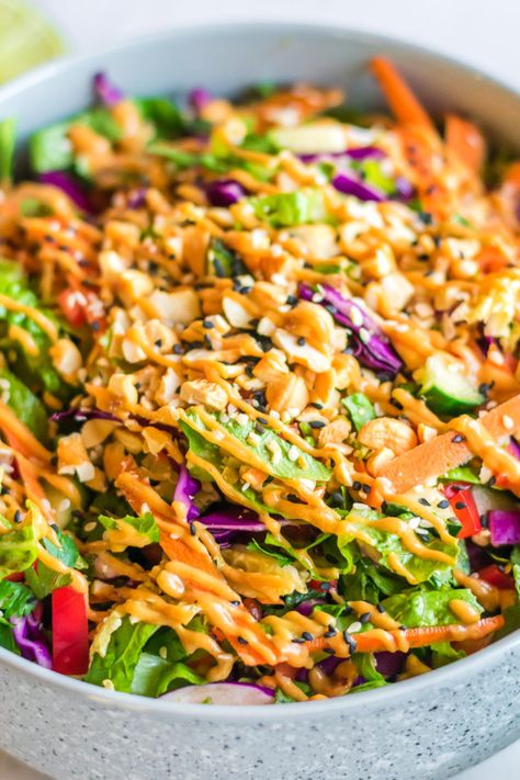 Thai Peanut Salad, Thai Salad Recipes, Peanut Salad, Thai Salad, Chopped Salad Recipes, Thai Salads, Peanut Dressing, Peanut Recipes, Asian Salad