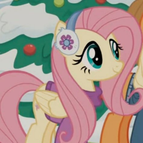 Fluttershy Christmas Pfp, Mlp Christmas Icons, Mlp Christmas Pfp, Fluttershy Christmas, Mlp Christmas, Fluttershy Core, Fluttershy Pfp, Flutter Shy, Mlp Icons