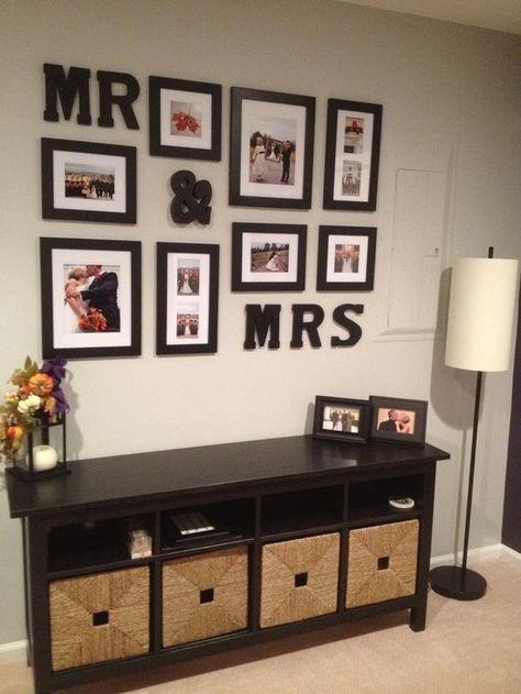 What a cute idea for a married couple! Vstupná Hala, Apartment Decorating, Picture Hanging, First Home, 인테리어 디자인, My Dream Home, Home Deco, Home Projects, The Wall