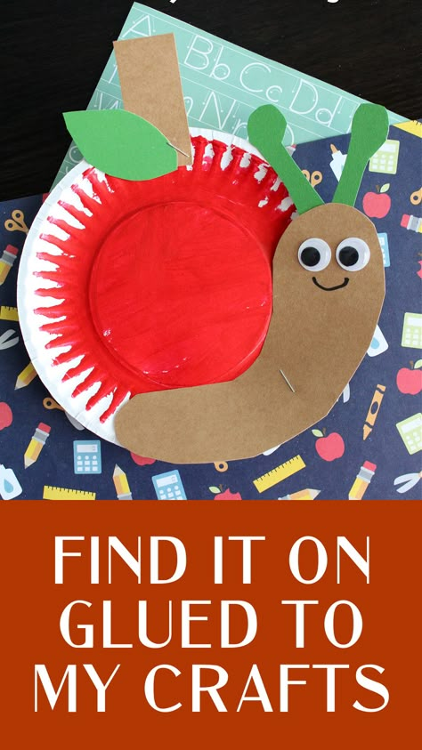 Back To School Snail Craft Idea September Craft Ideas For Preschoolers, September Theme Crafts For Kids, September Art Crafts For Kids, September Projects For Kids, Preschool Mirror Craft, September Art Projects For Kindergarten, Preschool Art September, September School Crafts, About Me Crafts Preschool