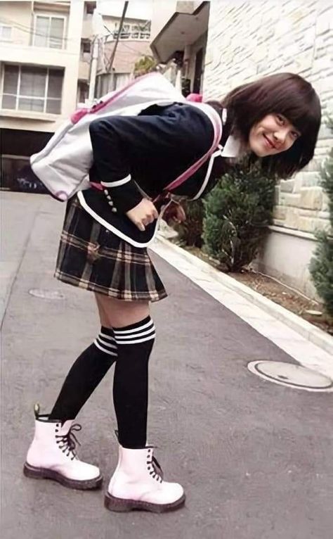 Koo Hye Sun, Wash Room, School Uniform Fashion, Classic Jacket, Uniform Fashion, Boys Over Flowers, Bts Photo, Cheer Skirts, Fangirl