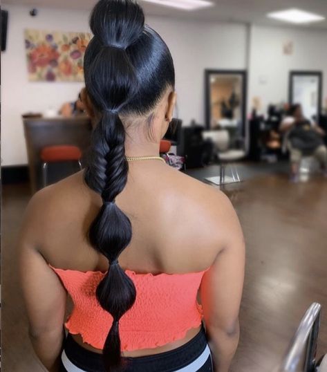 Add A Braid To A Bubble Ponytail Sleek Braided Ponytail, Wedding Ponytail, Unique Braids, Hair Extension Brands, Bubble Ponytail, Twist Ponytail, Pigtail Braids, High Ponytail, Hair Ponytail Styles