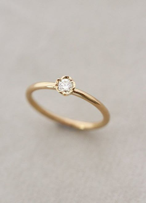 Couple Ring Design, Pretty Jewelry Necklaces, Cute Engagement Rings, Gold Jewelry Stores, Gold Rings Jewelry, Gold Rings Fashion, Gold Ring Designs, Gold Fashion Necklace, Jewelry Design Earrings