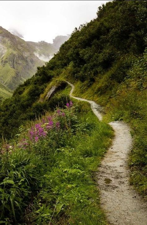 Water Village, Mountain Landscape Photography, Pathway Landscaping, Sunset Time, Forest Path, Rural Landscape, Pretty Places, Mountain Landscape, In The Mountains