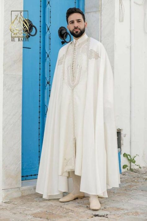 Algerian Clothing Men, Tunisia Outfit, Muslim Men Clothing, Mens Cape, Arabian Wedding, Algerian Clothing, Stylish Men Wear, Fall Sweater Dress, National Clothes