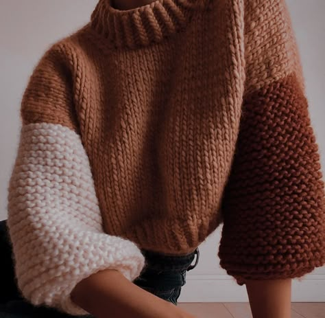 Pola Sulam, Crochet Fashion Patterns, Crochet Diy, Knit Fashion, Knitting Inspiration, Crochet Fashion, Crochet Sweater, Knit Jumper, Cute Crochet