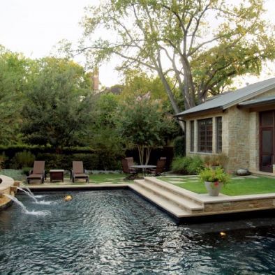 Pool Design. Love the dark plaster! Black Bottom Pools, Small Yard Design, Gunite Swimming Pool, Pool Design Ideas, Pool Liner, Gunite Pool, Black Bottom, Pool Design, Small Pool