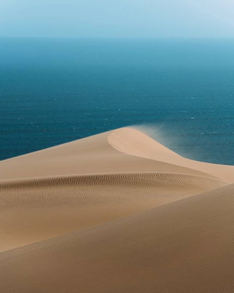 Namibia Desert, Airplane Window View, Get Paid To Travel, Desert Aesthetic, Namibia Africa, Paid To Travel, Airplane Window, Usa Beaches, Scenery Photography