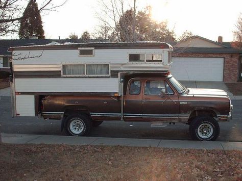 1970 Traveleze Slide-in Truck Camper Camper Truck, Camper Trailer Tent, Small Truck Camper, Slide In Truck Campers, Dodge Pickup Trucks, Trailer Tent, Truck Bed Camping, Slide In Camper, Truck Covers