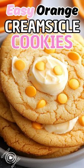 The tangy sweetness of oranges blended perfectly with creamy vanilla, all packed into a soft and chewy cookie. That’s exactly what you get with these Easy Orange Creamsicle Cookies. These… Orange Creamsicle Cookies, Creamsicle Cookies, Peach Pound Cakes, Carrot Cake Cheesecake, Easy Carrot Cake, Cookies From Scratch, Sugar Cookie Mix, Orange Cookies, Orange Creamsicle