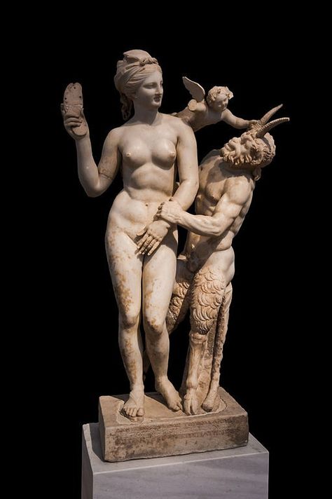 Hellenistic Art, Pagan Goddess, Roman Gods, Art Rules, Roman Sculpture, Late Middle Ages, Old Norse, Roman Art, Expressive Art