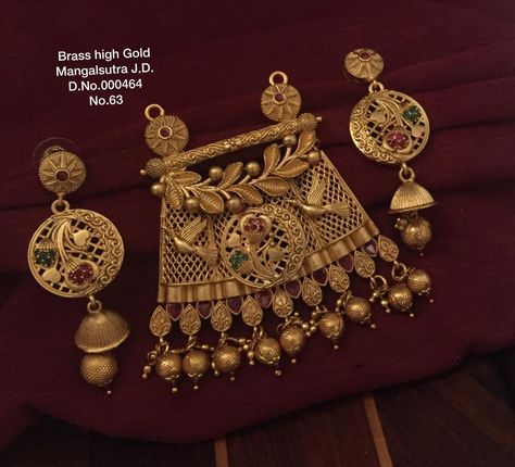 Rajvadi Mangalsutra Designs, Pendal Set Design In Gold, Pendal Set, Antique Necklaces Design, Antique Gold Jewelry Indian, Fancy Jewelry Necklace, Antique Jewellery Designs, Gold Mangalsutra Designs, Gold Necklace Indian Bridal Jewelry