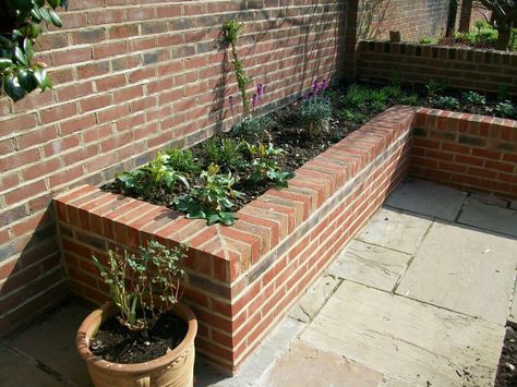 Brick Raised Garden Beds, Brick Flower Bed, Brick Planter, Garden Bed Layout, Patio Seating Area, Brick Patio, Building Raised Garden Beds, Building A Raised Garden, Brick Garden