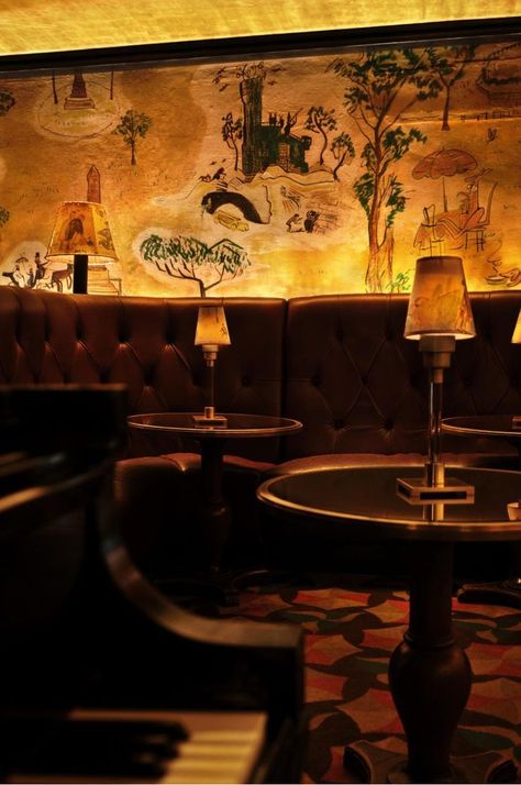 Lenny Kravitz's Maximalist Aesthetic, Restaurant Photography Aesthetic, Film Prompts, Bemelmans Bar, Carlyle Hotel, Jazz Lounge, The Carlyle, Ludwig Bemelmans, Dry Martini