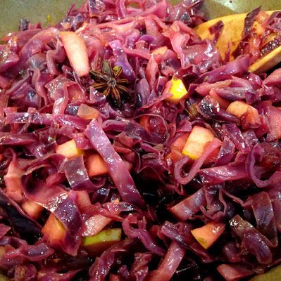 Sweet And Sour Red Cabbage, Purple Cabbage Recipes, Cooked Cabbage Recipes, Red Cabbage Recipe, Sweet And Sour Recipes, Sweet And Sour Cabbage, Pickled Red Cabbage, Red Cabbage Recipes, Red Cabbage Salad