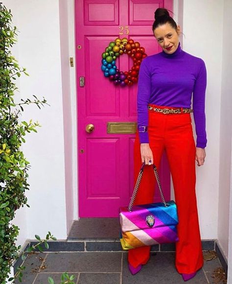 Refresh Your Style With Chic Color Block Outfits Color Blocking Outfits Summer, Katie Kay, Color Block Outfits, Outfits Traditional, Colour Blocking Fashion, Red Trousers, Colour Combinations Fashion, Pin Search, Color Blocking Outfits