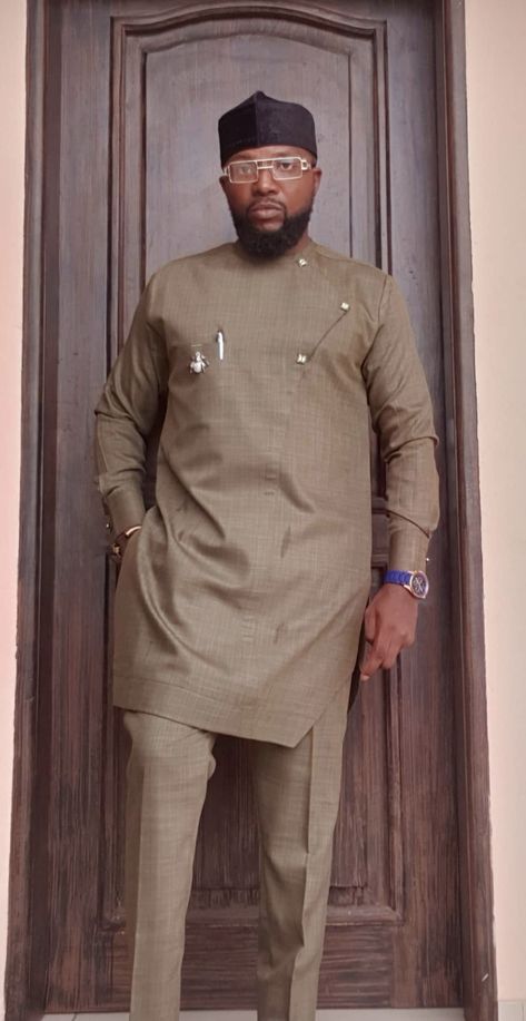 Men Agbada Styles, Senator Styles For Men, Agbada Design, Native Outfits, Dashiki For Men, African Wear For Men, Nigerian Men Fashion, African Wear Styles For Men, Latest African Men Fashion