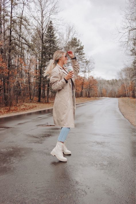 Shop justfab styles from @madelinebajczyk on IG Cream Hiking Boots Outfit, Hiking Boots Outfit, Minimal Wardrobe, Lug Sole Boots, Very Cold, Fashion Aesthetics, Fashion 2020, Old Money, Hiking Boots