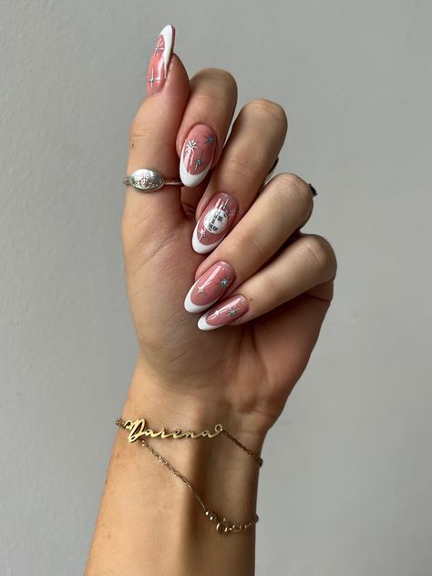 Disco Bachelorette Nails, Disco Bride Nails, Funky New Years Nails, Disco Party Nails, Cowgirl Disco Nails, Disco Themed Nails, Hen Do Nails Ideas, Disco Theme Nails, Mirror Ball Nails