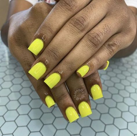 Short Acrylic Yellow Nails, Yellow Short Nails Acrylic, Short Nail Yellow, Short Square Acrylic Nails Summer Yellow, Yellow Acrylic Nails Square, Yellow Acrylic Nails Short, Yellow Short Square Nails, Yellow Gel Nails Short, Yellow Short Nails Design