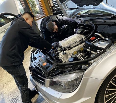 Looking for a European Car Mechanic in Port Melbourne? At Europei Motori using the latest technology and equipment for car services. We have highly qualified and trained mechanics in port Melbourne. Broken Phone Screen, Port Melbourne, Broken Phone, Mechanic Shop, New Photo Download, Machine Shop, European Cars, Car Mechanic, Photo Download