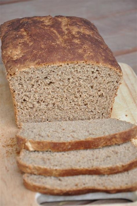 Outback Steakhouse Bread, Steakhouse Bread, Gluten Free Bread Machine, Gluten Free Sandwich Bread, Outback Steakhouse, Gluten Free Recipes Bread, Gf Bread, Wheat Free Recipes, Allergy Free Recipes