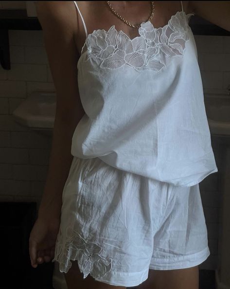 Coquette Pjs Aesthetic, White Nightgown Aesthetic, Intimate Outfit, Feminine Loungewear, Josefine H J, Pijamas Women, Cute Pajama Sets, Tiktok Fashion, Summer Inspo