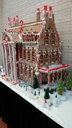 All sizes | George Eastman Museum Gingerbread Houses (4p) | Flickr - Photo Sharing! Christmas Gingerbread House Ideas, Jul Kaka, Christmas Food Crafts, Homemade Gingerbread House, Cracker House, Gingerbread House Ideas, Advent Calendar Diy, Cool Gingerbread Houses, Gingerbread House Parties