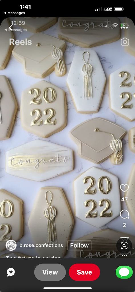 Cute Graduation Ideas, Graduation Deserts, College Grad Party Decor, Graduation Party Colors, Grad Dinner, Nurse Grad Parties, Dessert Table Graduation, Graduation Nursing, Grad Party Theme