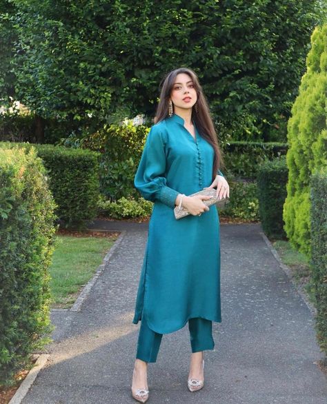 Plain Cotton Suit Designs Latest, Pent Kurti Designs Latest Pakistani, Satin Dress Design Indian, Satin Silk Kurti Designs, Satin Suit Designs Indian, Satin Salwar, Plain Clothes Kurti Design, Latest Salwar Suit Designs 2023, Satin Salwar Suit Design