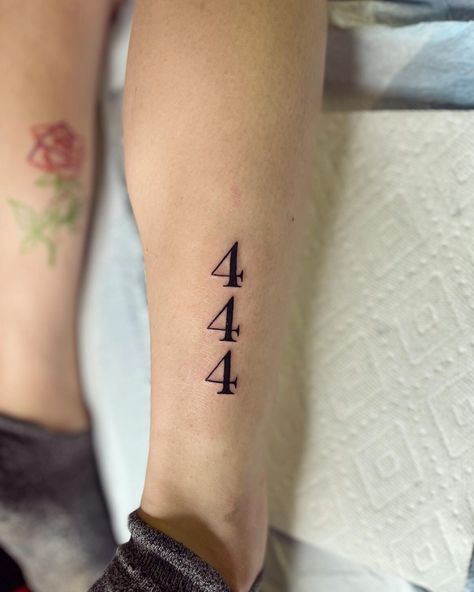 444 Tattoos: 20+ Design Ideas, Symbolism and Meaning - 100 Tattoos 44 Tattoo Number, Red 444 Tattoo, Friend Meaning, 2005 Tattoo, 555 Tattoo, 444 Tattoo Ideas, Partner Tattoo, Hand Couple, 44 Tattoo