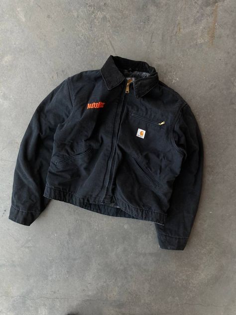 Black Carhartt Detroit Jacket, Cathartic Detroit Jacket, Detroit Carhartt Jacket, Cargarte Jacket, Black Carhartt Jacket Outfit, Vintage Carhartt Jacket Outfit, Carhartt Jacket Outfit Woman, Carhartt Detroit Jacket Outfit, Carhartt Jacket Outfit