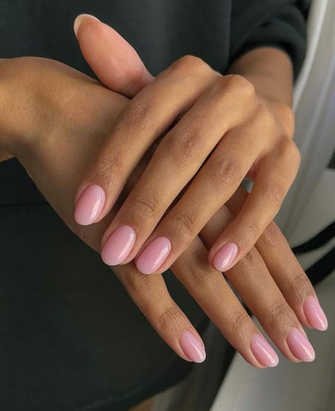 Neutral Pink Gel Nails, Extra Short Almond Acrylic Nails, Very Short Round Nails, Pink Nails Round, Round Pink Nails, Light Pink Short Nails, Light Pink Summer Nails, Plain Pink Nails, Short Light Pink Nails