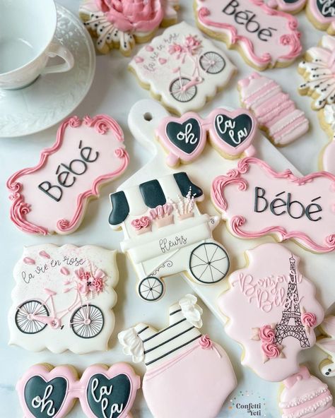 Kerstyn Lott (@confettiyeticookies) | Instagram Paris Cookies, Cookies Theme, Paris Themed, Baby Cookies, Creative Cookies, Cookie Inspiration, Girly Tattoos, Paris Theme, Baby Sprinkle