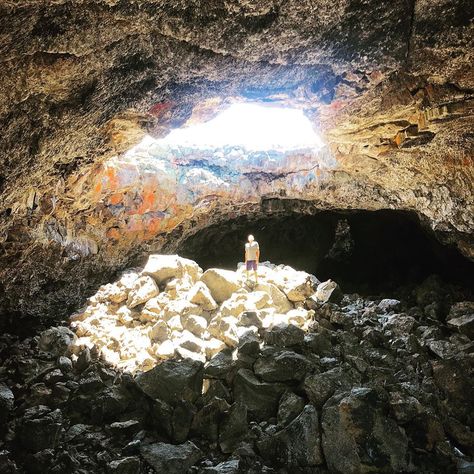 Crater Of The Moon National Park, Craters Of The Moon Idaho, American Roadtrip, Hiking The Narrows, Southern Idaho, Craters Of The Moon, Bucket List Family, Travel Bucket List Usa, Moon Poster