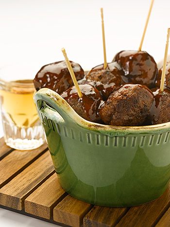 Drunken Meatballs - Deliciously Different Drunken Meatballs, Crock Pot Meatballs, Ground Italian Sausage, Italian Meatballs, Quick Easy Dinner, Entertaining Recipes, Beef Dinner, Appetizer Dips, Sausage Recipes