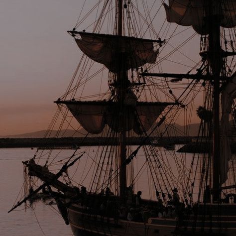 Pirate Captain Aesthetic, Pirate Ship Aesthetic, Pirates Aesthetic, Pirate Core, Pirate Aesthetic, Pirate Books, The Pirate King, Leo Valdez, Pirate Life