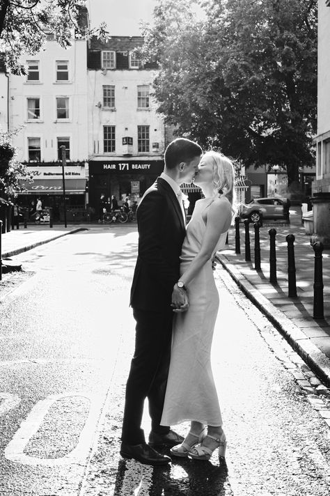 Islington Town Hall Weddings Islington Town Hall Wedding, City Chic Wedding, Town Hall Wedding, Iconic Weddings, Tying The Knot, Tie The Knot, Micro Wedding, Wedding Idea, City Wedding