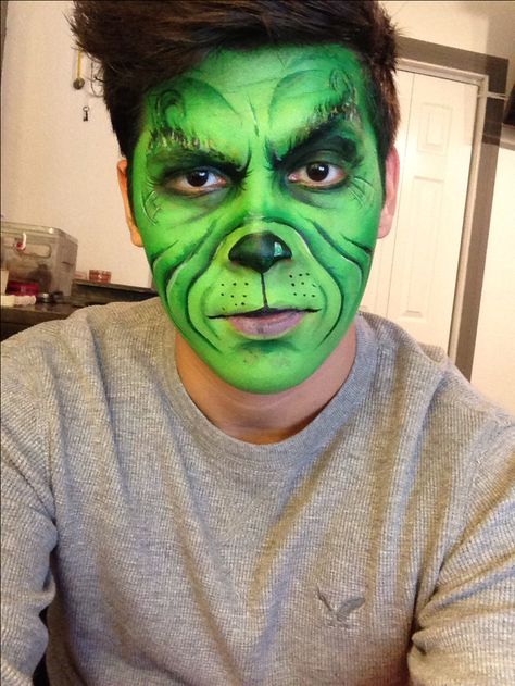 I am in no way an expert but I think this is the kind of design we should go for Kids Grinch Costume, Santa Photoshoot, Grinch Makeup, Dog Face Paints, Grinch Night, Grinch Halloween, Grinch Costumes, Christmas Face Painting, Grinch Face