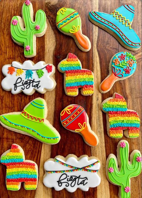 Cinco De Mayo Cookie Ideas, Fiesta Senior Party, Mexican Royal Icing Cookies, Taco Cookies Royal Icing, Fiesta Royal Icing Cookies, Fiesta Graduation Cookies, Mexican Fiesta Cookies, Classy Taco Party, Mexican Theme Party Games