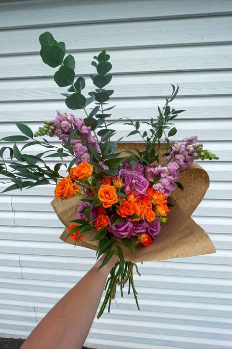 Purple Orange Bouquet, Purple And Orange Bouquet, Purple Snapdragon, Snapdragon Bouquet, Orange Bouquet, Roses Orange, Roses Purple, Fern Flower, Orange Bouquets