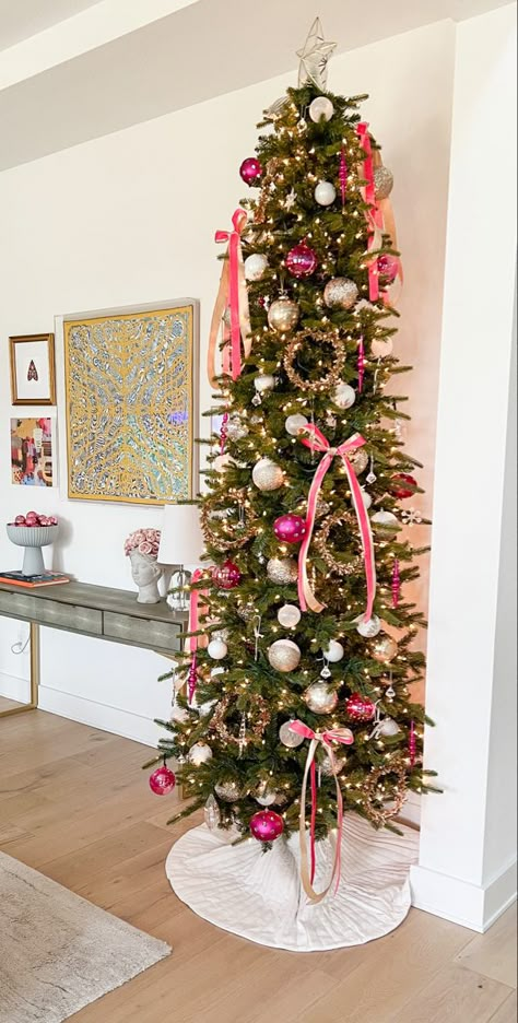 Bright Pink Christmas Tree, Preppy Christmas Tree Ideas, Hot Pink Christmas Tree Decorations, Pink Christmas Tree Theme, Red Pink Christmas Tree, Dorm Christmas Tree, Pink And Red Christmas Tree, Sunroom Christmas, Hot Pink Christmas Tree